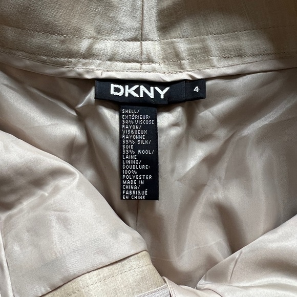 DKNY size 4 lined pant in slight shimmering tan - Picture 2 of 6